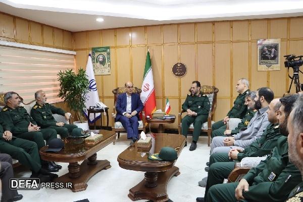 سپاه و بسیج پشتوانه دولت در بحران‌ها هستند