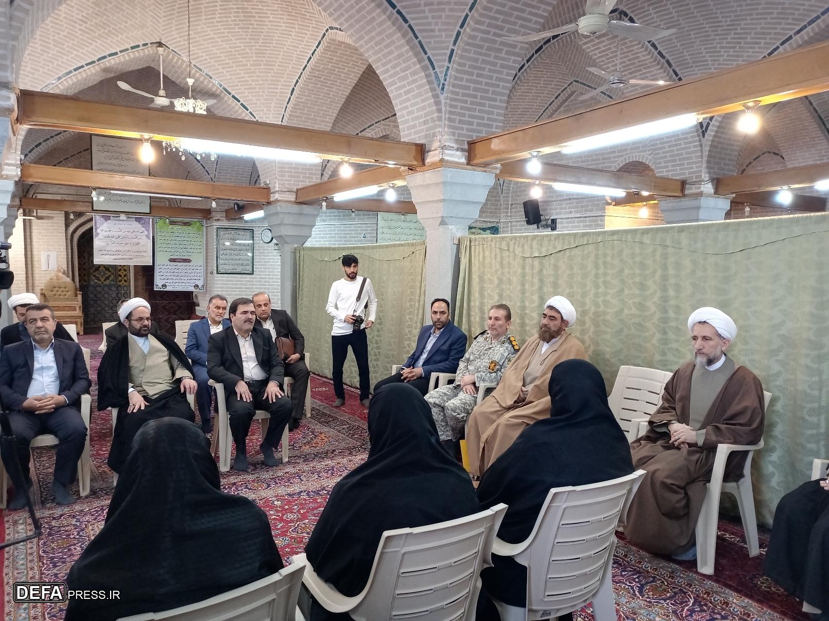 دیدار نوروزی سرهنگ امیری مقدم با نماینده ولی فقیه در استان