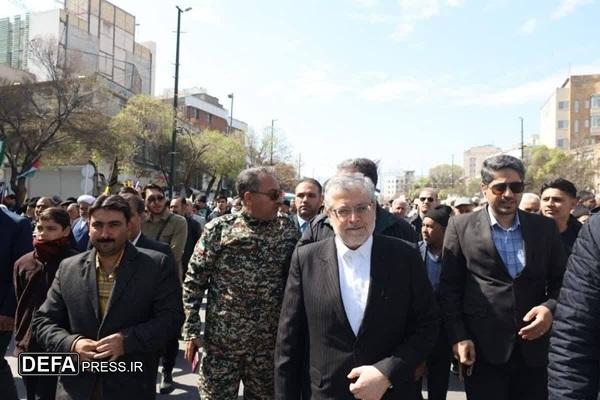 شهردار مشهد: ملت ایران مقتدرانه از آرمان‌های انقلاب اسلامی و جبهه مقاومت حمایت می‌کند