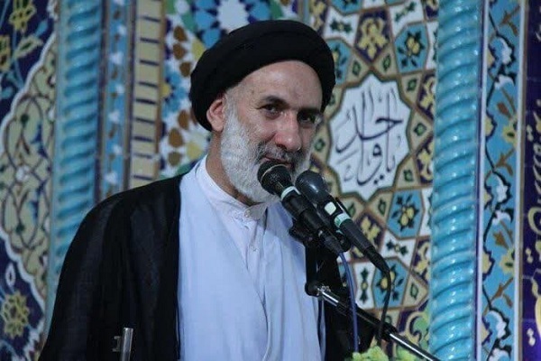 ملت و مسئولان در حمایت از مسئله فلسطین ید واحده باشند
