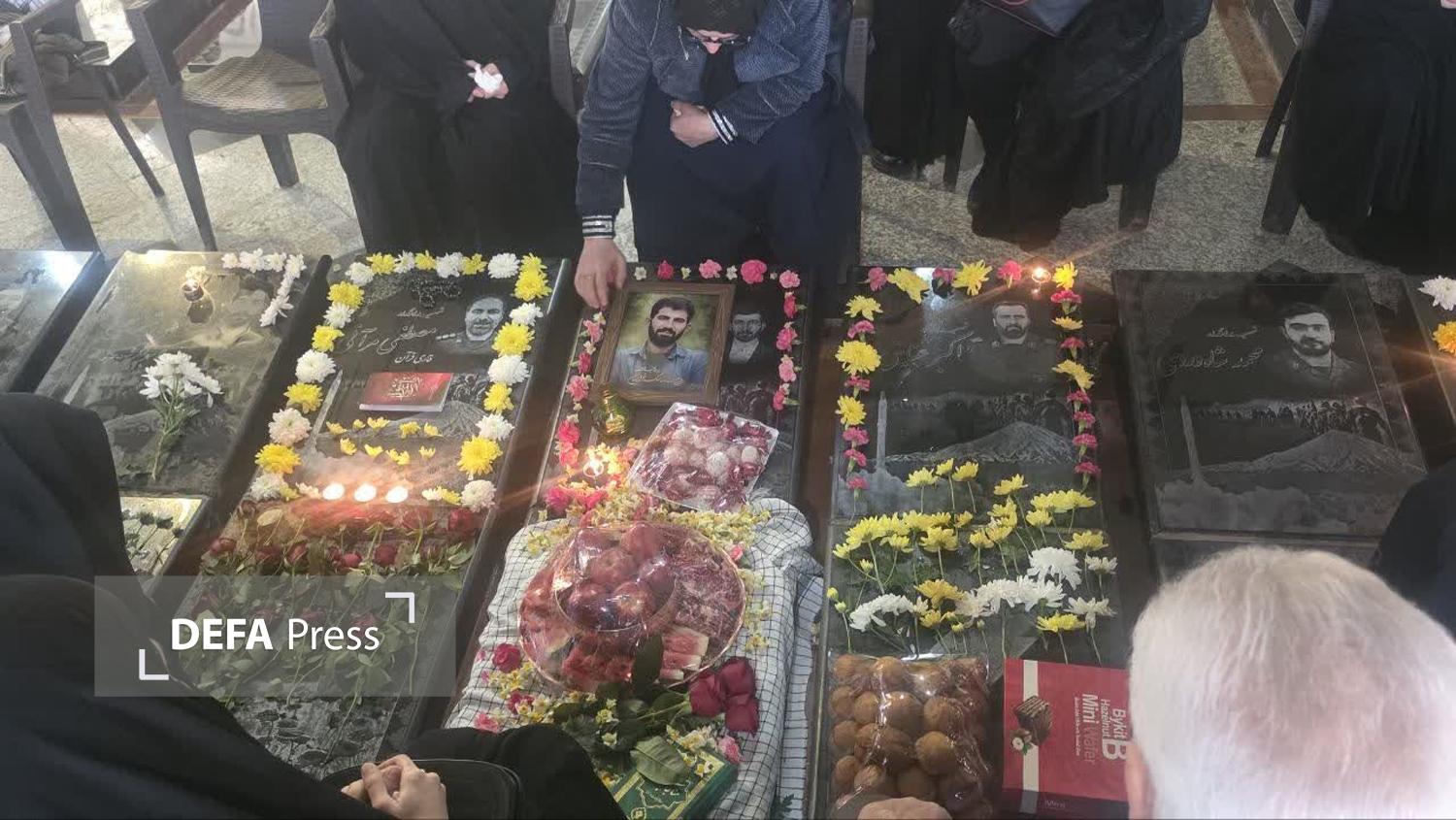 محفل معنوی شب یلدا و گرامی‌داشت حلول ماه رجب در جوار شهدای امامزاده ابراهیم (ع) ملارد برگزار شد