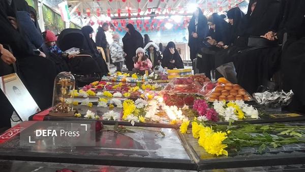 محفل معنوی شب یلدا و گرامی‌داشت حلول ماه رجب در جوار شهدای امامزاده ابراهیم (ع) ملارد برگزار شد+تصاویر