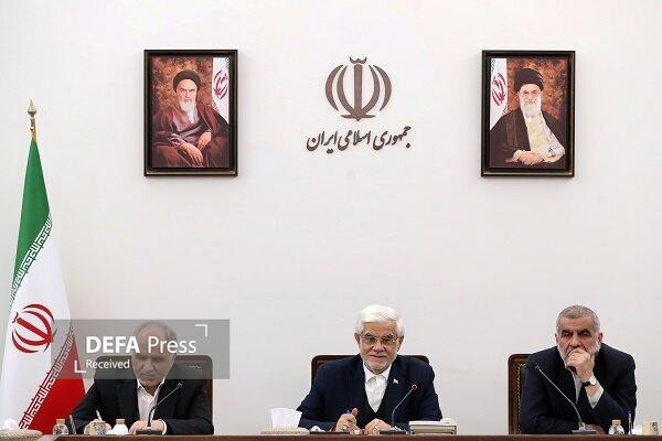 عارف: نظام در مقابله با بانک آینده اقتدار خود را در برخورد با متخلف نشان داد عارف: نظام در مقابله با بانک آینده اقتدار خود را در برخورد با متخلف نشان داد