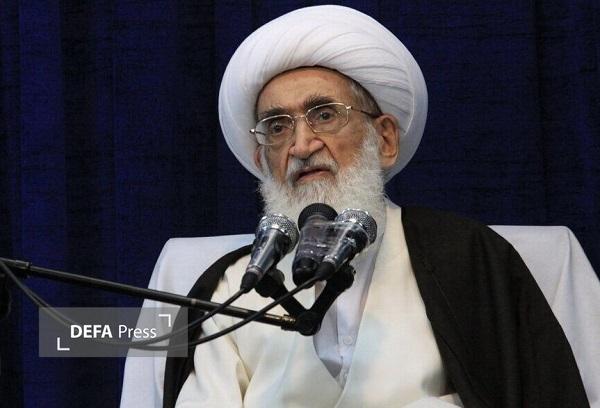 آیتالله نوری همدانی: اعتکاف معنویت فردی و اجتماعی را تقویت میکند آیتالله نوری همدانی: اعتکاف معنویت فردی و اجتماعی را تقویت میکند