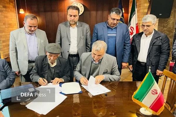 امضای چند تفاهم‌نامه همکاری بین کمیته امداد امام خمینی (ره) و خیرین نیشابور 