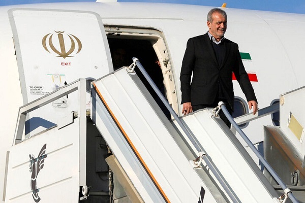 پزشکیان وارد شهرکرد شد