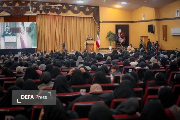 افتتاحیه «راهیان مقاومت فرهنگیان» با حضور ۹۰۰ نفر از معلمان سراسر کشور در کرمان+تصاویر افتتاحیه «راهیان مقاومت فرهنگیان» با حضور ۹۰۰ نفر از معلمان سراسر کشور در کرمان+تصاویر