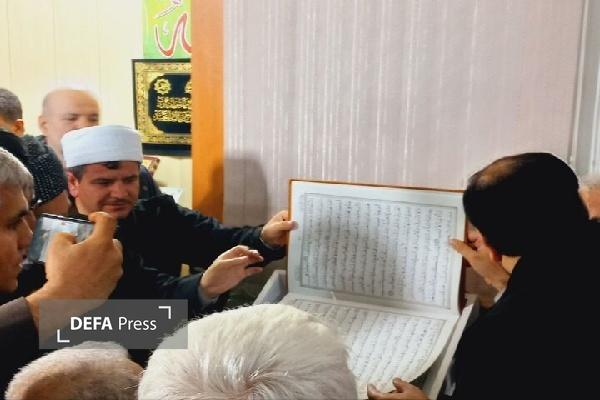 از نسخه خطی قرآن استاد سیف‌الله فتحی در محفل قرآنی امروله رونمایی شد