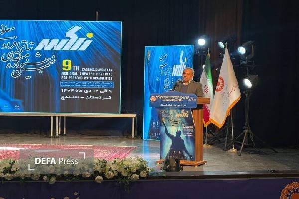 همراهی خانواده‌ها عامل موفقیت جشنواره تئاتر معلولان در کردستان بود