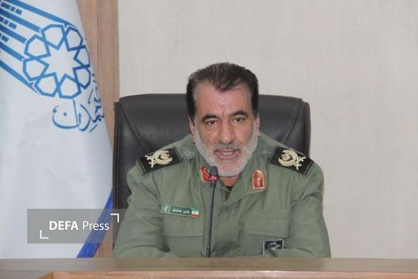 سردار شهید سلیمانی فرماندهای میدانی و روحیهبخش جبهه مقاومت بود سردار شهید سلیمانی فرماندهای میدانی و روحیهبخش جبهه مقاومت بود