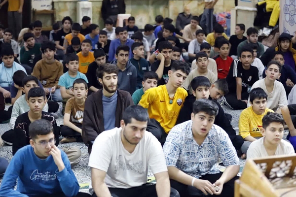 تصاویر/ حضور پرشور دانش‌آموزان مهستانی در آئین معنوی اعتکاف