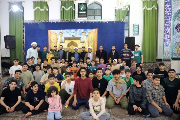 تصاویر/ حضور امام جمعه کمالشهر در جمع دانش آموزان معتکف