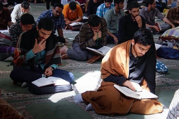 طرح اعتکاف تشکیلاتی ـ تربیتی در ۱۰ باب کانون فرهنگی‌هنری مساجد استان زنجان اجرا می‌شود