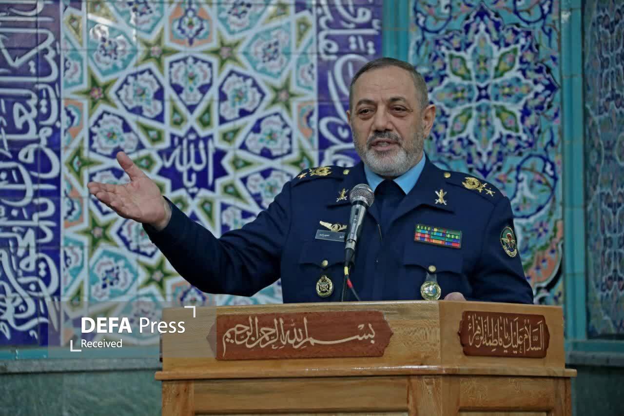 امیر نصیرزاده در جمع معتکفین نوجوان: دشمن بهدنبال تضعیف بنیانهای دینی و اخلاقی جامعه است امیر نصیرزاده در جمع معتکفین نوجوان: دشمن بهدنبال تضعیف بنیانهای دینی و اخلاقی جامعه است