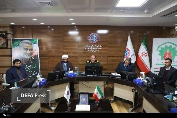 بصیرت و آگاهی مردم پشتوانه عبور انقلاب از بحران‌ها است