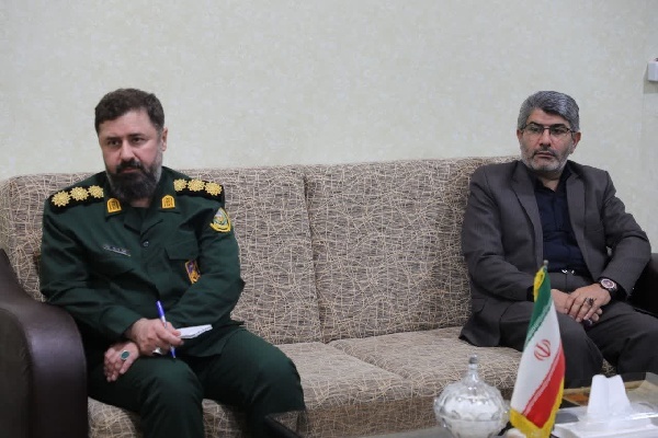 دیدار مدیرکل حفظ آثار دفاع‌مقدس گیلان با نماینده ولی‌فقیه در استان