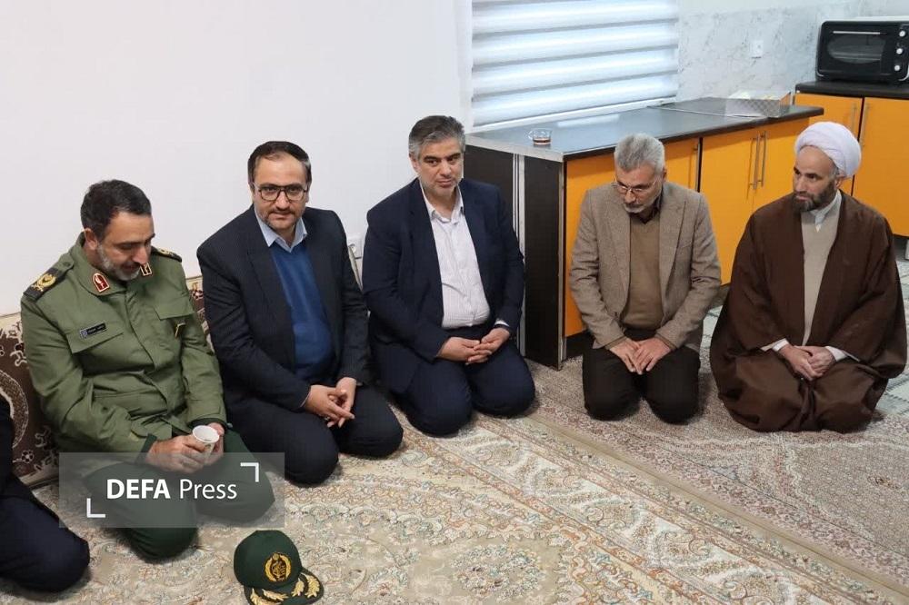 واگذاری واحدهای مسکونی محرومان در خنداب با مشارکت بسیج سازندگی و نهادهای حمایتی