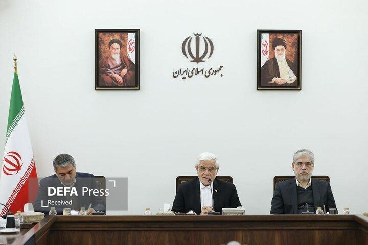 عارف: مراکز علمی بیشتر از توقع دولت در راهبردی و دفاعی کمک کردند عارف: مراکز علمی بیشتر از توقع دولت در راهبردی و دفاعی کمک کردند