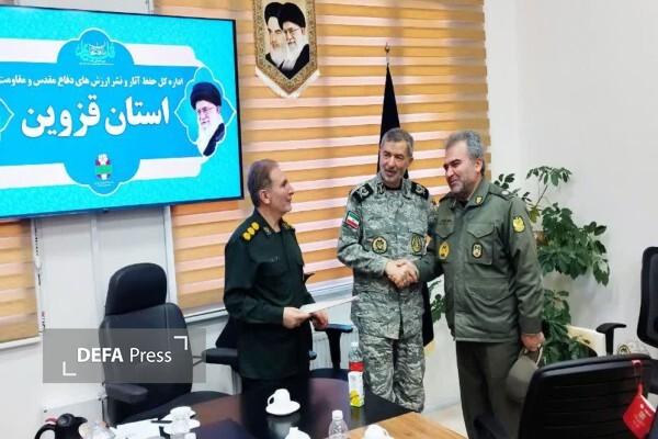 سرگرد «لطفی زاده» فرمانده سابق موزیک تیپ ۱۱۶ قزوین مورد تجلیل قرار گرفت سرگرد «لطفی زاده» فرمانده سابق موزیک تیپ ۱۱۶ قزوین مورد تجلیل قرار گرفت