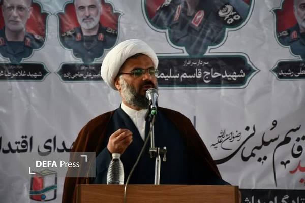 مکتب شهید حاج قاسم سلیمانی مسیر خدمت صادقانه و مقاومت همهجانبه است مکتب شهید حاج قاسم سلیمانی مسیر خدمت صادقانه و مقاومت همهجانبه است