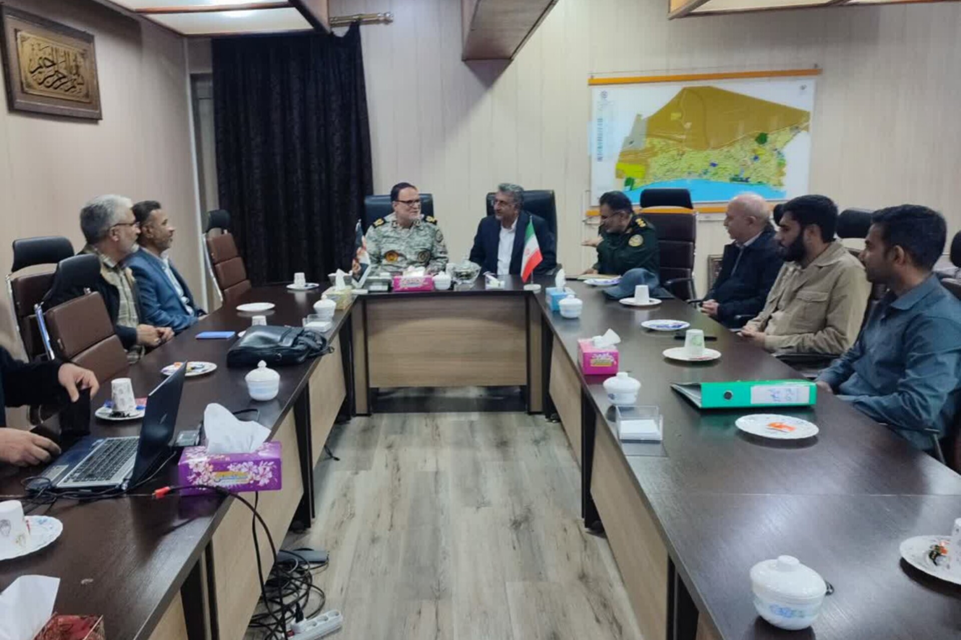 سفر رئیس سازمان امور موزهها و یادمانهای بنیاد حفظ آثار و نشر ارزشهای دفاع مقدس به استان هرمزگان سفر رئیس سازمان امور موزهها و یادمانهای بنیاد حفظ آثار و نشر ارزشهای دفاع مقدس به استان هرمزگان