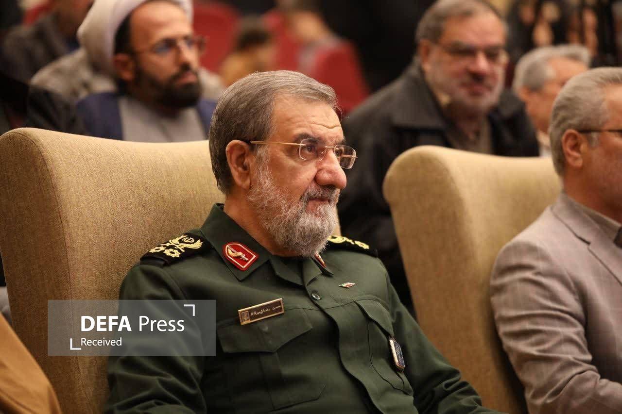 رضایی: اگر جنگ ۲ ماه طول می‌کشید اثری از اسرائیل باقی نمی‌ماند/ اگر جهان جلو ترامپ و نتانیاهو نایستد، سراسر جهان درگیر جنگ خواهد شد