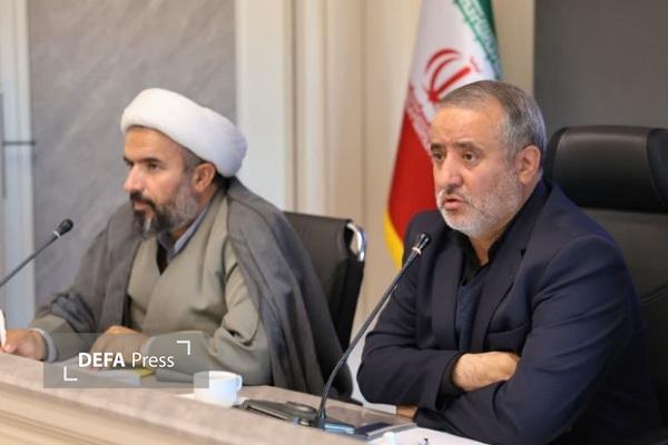 اقامه نماز در ادارات باید با اولویت انجام شود اقامه نماز در ادارات باید با اولویت انجام شود