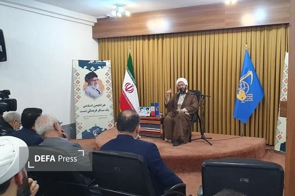 حجت الاسلام حاجعلیاکبری: مدرسه سنگر فکری انقلاب در برابر جنگ هویتی دشمن است حجت الاسلام حاجعلیاکبری: مدرسه سنگر فکری انقلاب در برابر جنگ هویتی دشمن است