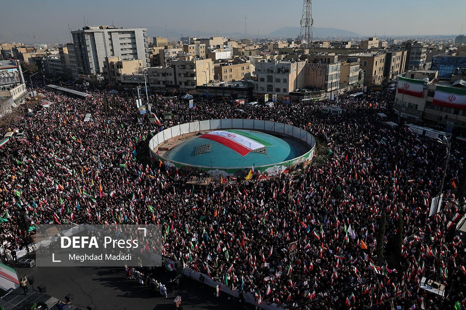 بار دیگر قدرت ملت ایران در برابر اغتشاشگران نمایان شد بار دیگر قدرت ملت ایران در برابر اغتشاشگران نمایان شد