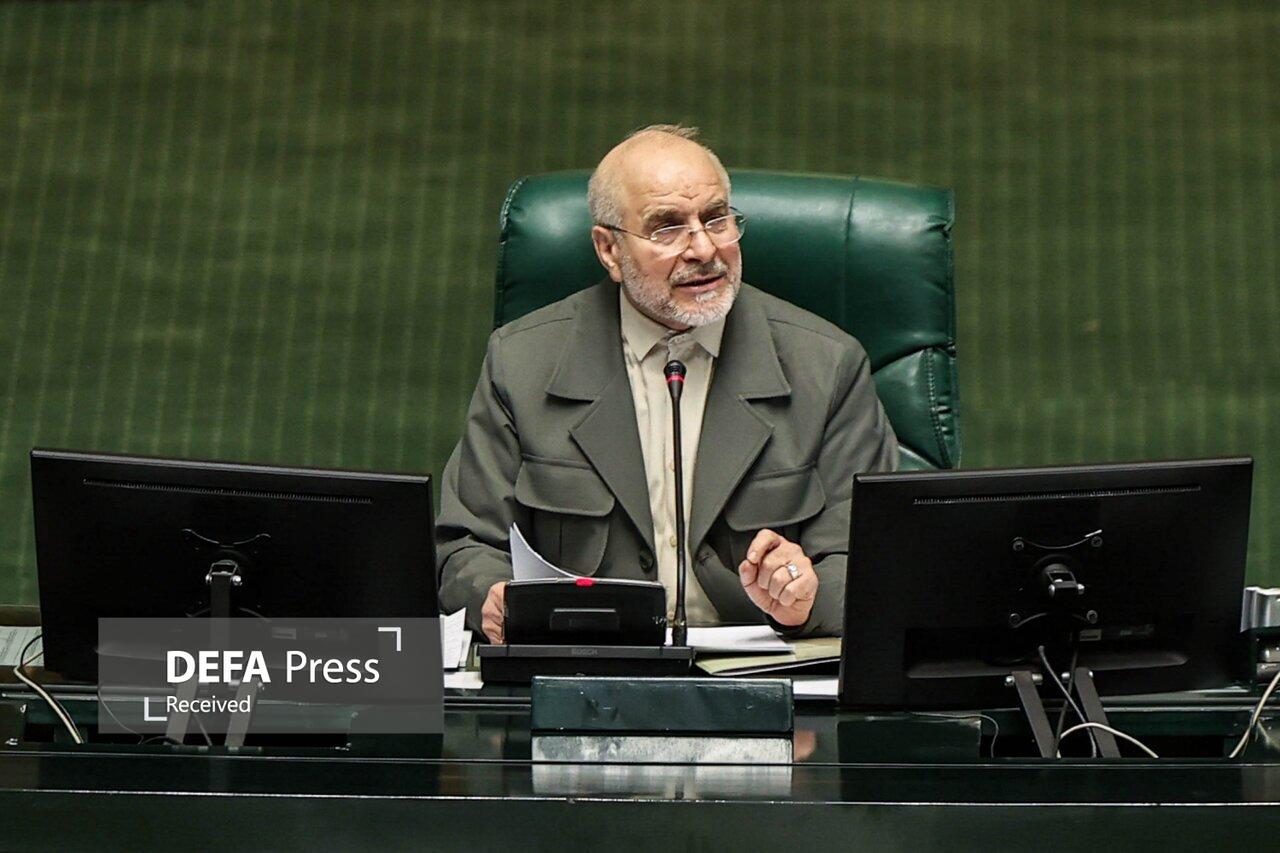 قالیباف: با توجه به شرایط امروز لایحه برگزاری تجمعات اولویت دارد قالیباف: با توجه به شرایط امروز لایحه برگزاری تجمعات اولویت دارد