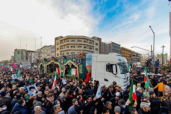 فیلم/ تهرانی‌ها شهدای مردمی و مدافعان امنیت را بدرقه کردند