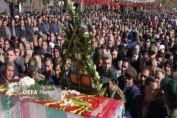 تشییع پیکر پاسدار مدافع امنیت در کوهدشت تشییع پیکر پاسدار مدافع امنیت در کوهدشت