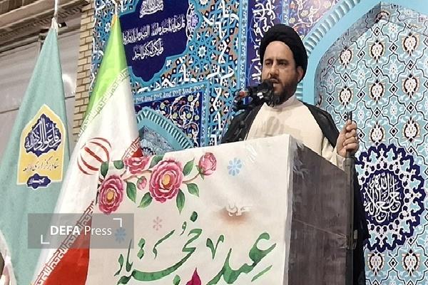 ایران با تکیه بر تاریخ و درسهایی که از آن گرفته است، در مسیر پیروزی گام برمیدارد. ایران با تکیه بر تاریخ و درسهایی که از آن گرفته است، در مسیر پیروزی گام برمیدارد.