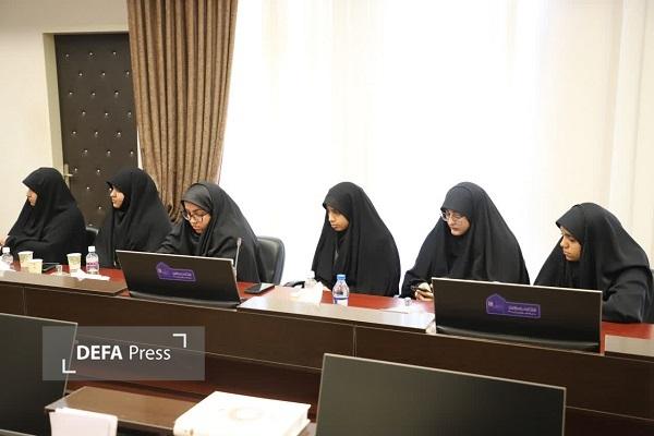 دانشجویان مرکز ثقل تحقیق علمی و آسیب شناسی حوادث اخیر باشند