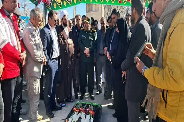 پاداش: تکمیل حرم شهید گمنام بافت تا سالگرد خاکسپاری