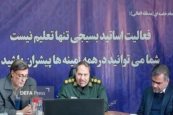 سرهنگ پاداش:تبیین بصیرتی در دانشگاهها، راهکار مقابله با فتنه اخیر سرهنگ پاداش:تبیین بصیرتی در دانشگاهها، راهکار مقابله با فتنه اخیر