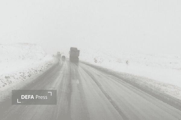 تردد خودرو‌های کشنده در جاده‌های کردستان ممنوع شد