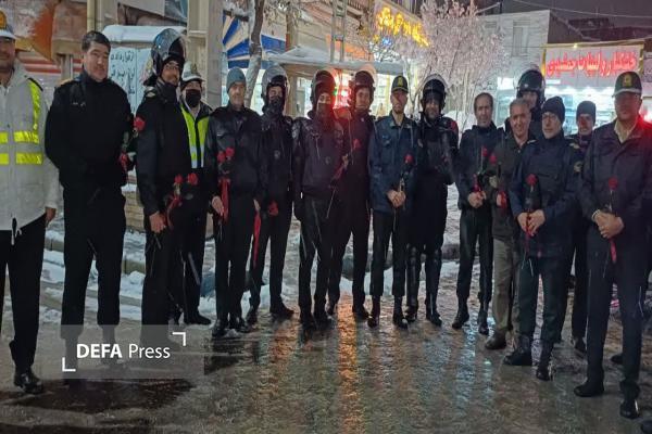 قدردانی مردم خراسان شمالی از نیروهای برقرارکننده امنیت و خدمتگزاران نیروی انتظامی قدردانی مردم خراسان شمالی از نیروهای برقرارکننده امنیت و خدمتگزاران نیروی انتظامی