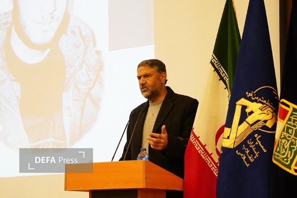شهید «علیاصغر سماواتی» گنجینهای از انواع هنرها بود شهید «علیاصغر سماواتی» گنجینهای از انواع هنرها بود