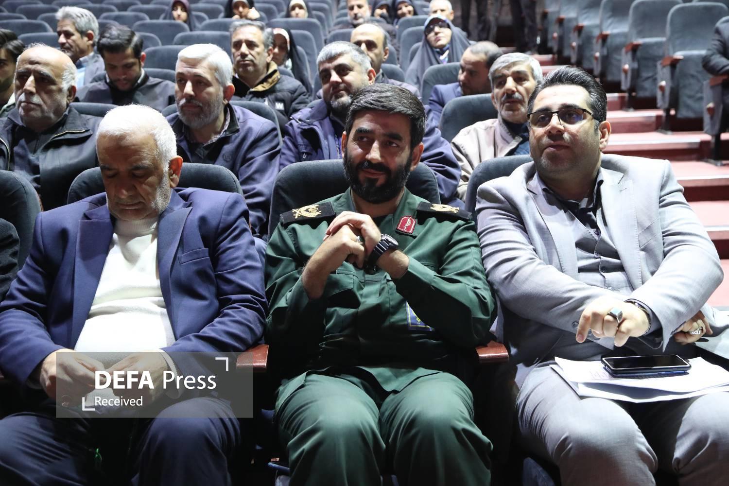 سردار حسنپور: بازار در خط مقدم ایثار و شهادت قرار دارد سردار حسنپور: بازار در خط مقدم ایثار و شهادت قرار دارد