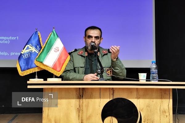 بصیرت و شجاعت برآمده از ایمان، سلاح ملت علیه فتنه است بصیرت و شجاعت برآمده از ایمان، سلاح ملت علیه فتنه است