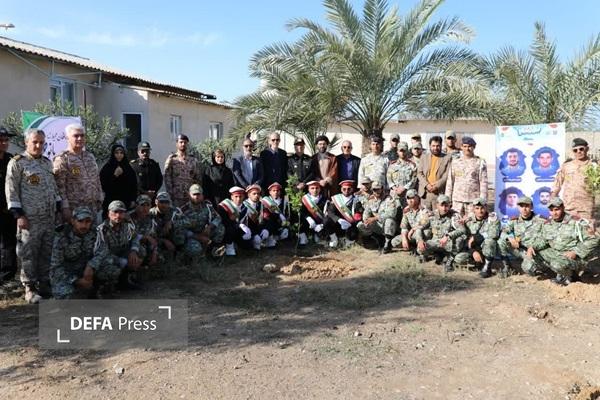 نهالستان شهدای جنگ ۱۲روزه یادبود دلاوریهای نیروی دریایی ارتش در بوشهر افتتاح شد نهالستان شهدای جنگ ۱۲روزه یادبود دلاوریهای نیروی دریایی ارتش در بوشهر افتتاح شد
