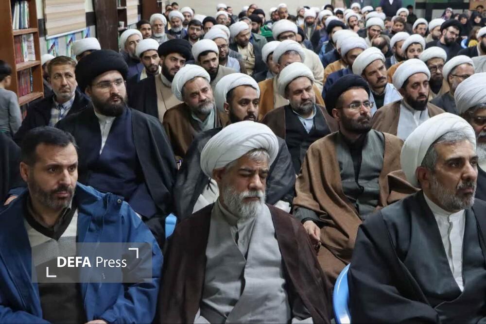 دشمن به دنبال تسلیم ملت‌هاست؛ وظیفه روحانیون مقابله با این زیاده‌خواهی است