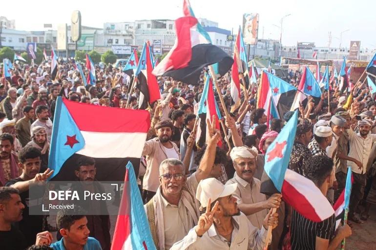 شکاف آشکار در صفوف دشمنان انصارالله شکاف آشکار در صفوف دشمنان انصارالله