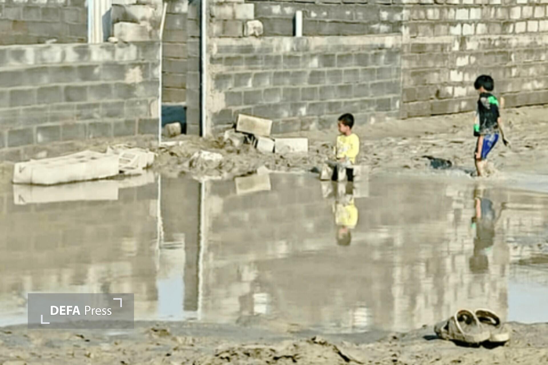 حضور مسئولان قضایی جاسک برای رسیدگی به مشکلات سیل‌زدگان