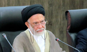 امام جمعه دیر: مقابله با جنگ شناختی دشمن نیازمند هوشیاری فرهنگی است