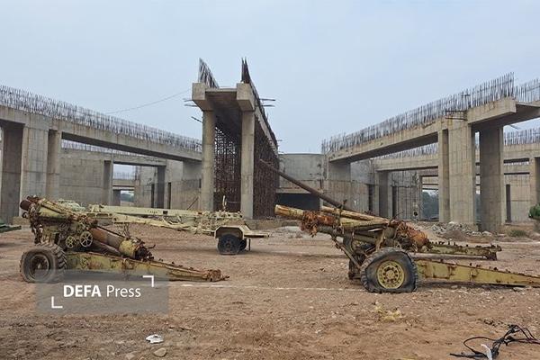 چینش ادوات نظامی در محوطه موزه دفاع مقدس و مقاومت خوزستان+ تصاویر