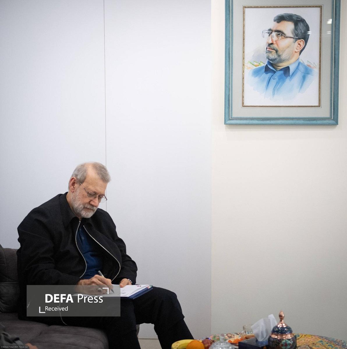 دیدار لاریجانی با خانواده فرماندهان شهید هوافضای سپاه دیدار لاریجانی با خانواده فرماندهان شهید هوافضای سپاه