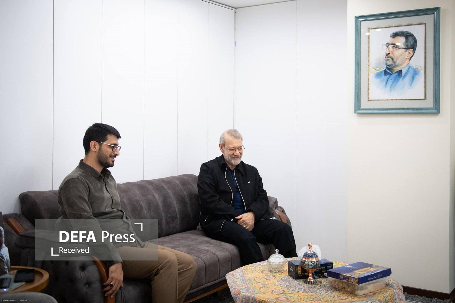 دیدار لاریجانی با خانواده فرماندهان شهید هوافضای سپاه دیدار لاریجانی با خانواده فرماندهان شهید هوافضای سپاه