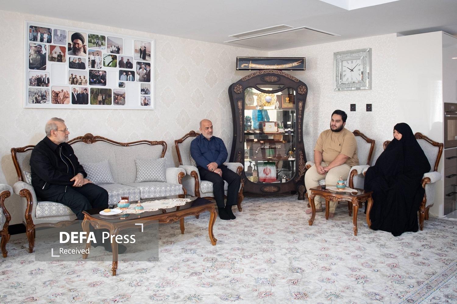 دیدار لاریجانی با خانواده فرماندهان شهید هوافضای سپاه دیدار لاریجانی با خانواده فرماندهان شهید هوافضای سپاه